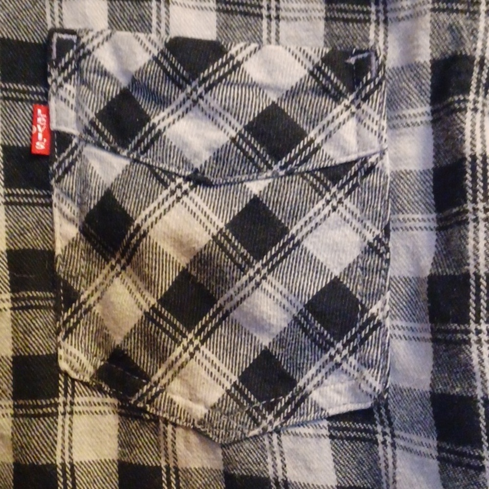 LEVI'S, MENS, ONE POCKET, LONG SLEEVE, FLANNEL SHIRT, SIZE SMALL - Picture 2 of 5